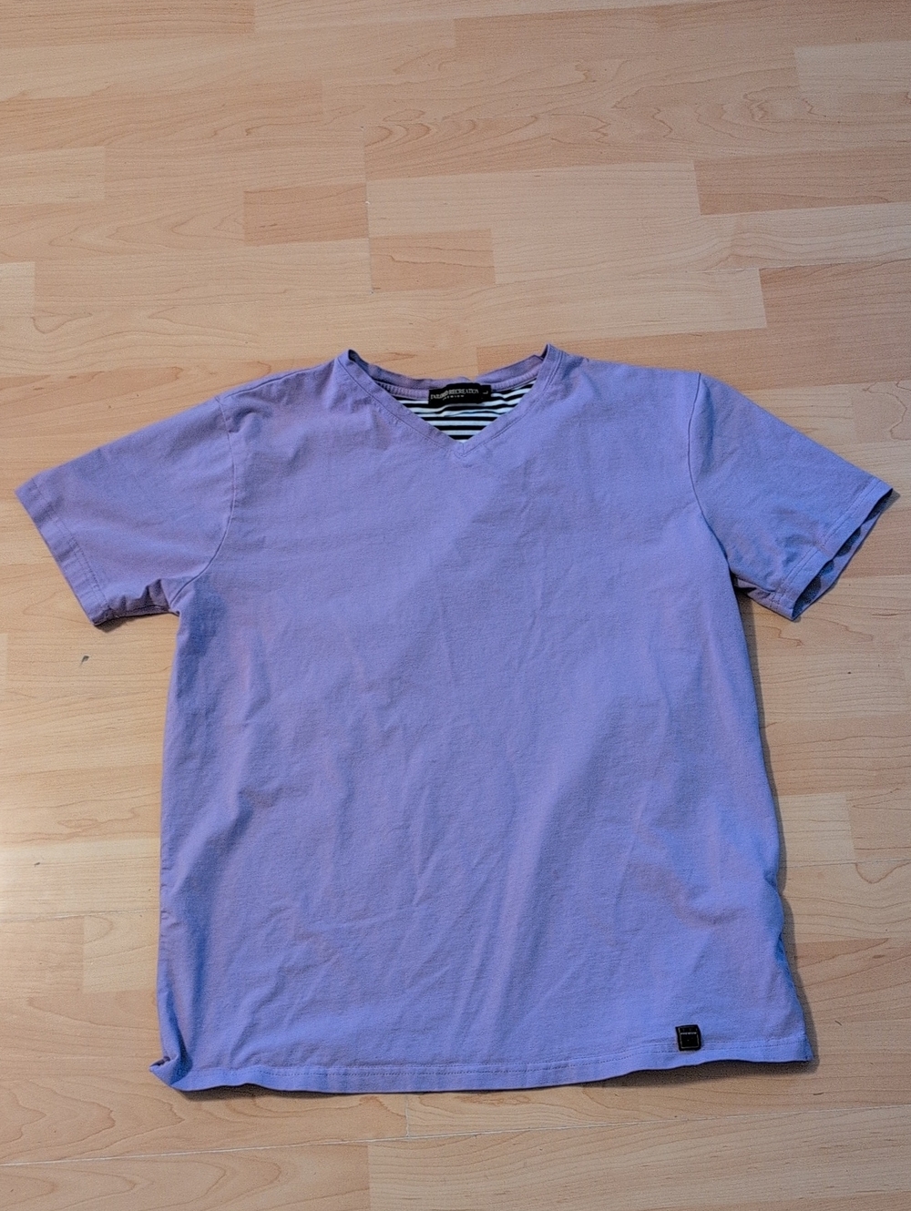 Lavender V-Neck Short Sleeve Tee